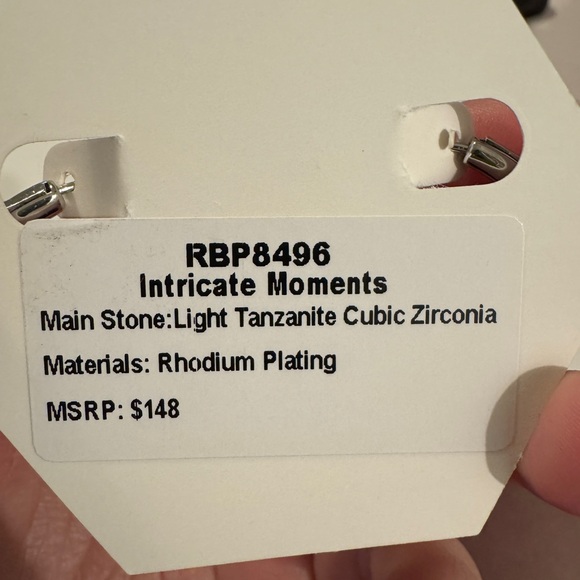 Bomb Party : Light Tanzanite Cubic Zirconiania Earrings - Picture 5 of 5